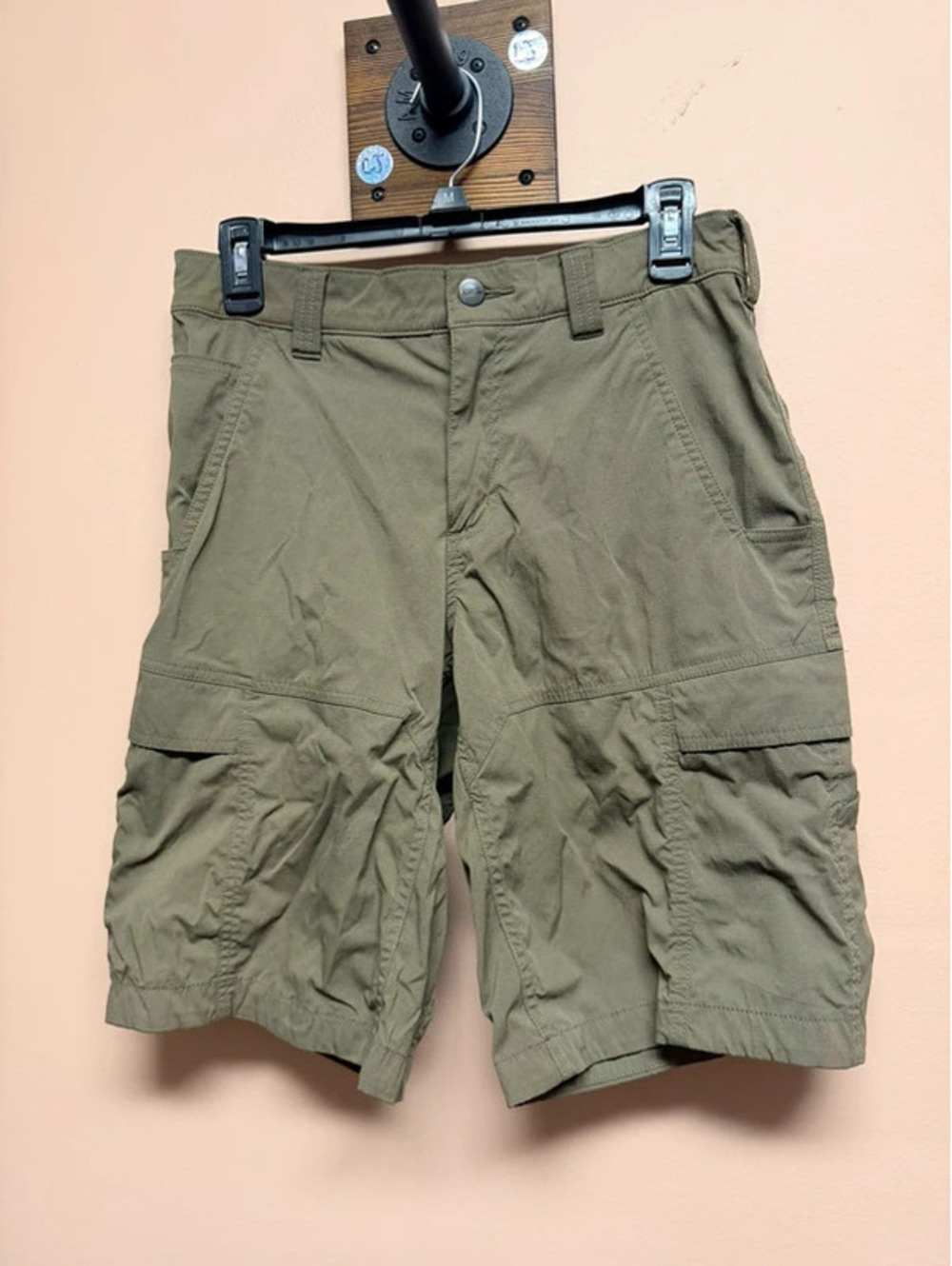Men’s cargo shorts